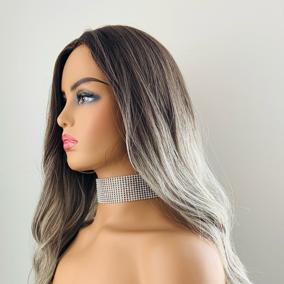 Easy to Wear Effortless Style 20” Ombre Ash Synthetic Wig - Picture 13 of 15